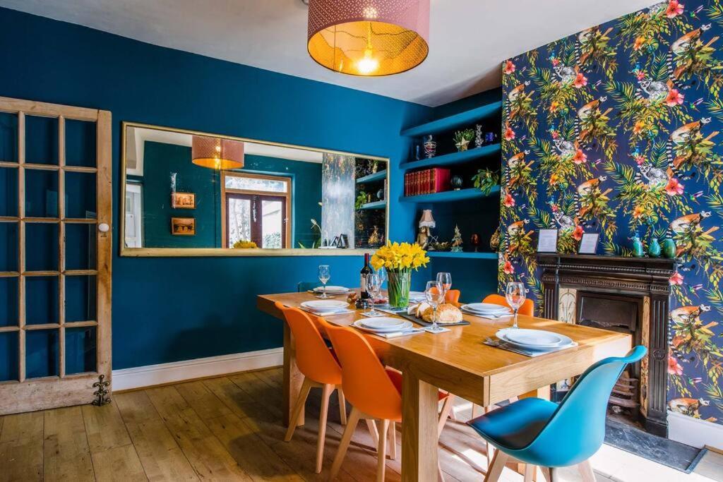 Gorgeous Victorian House Sleeps 6 In Cardiff Villa Bagian luar foto